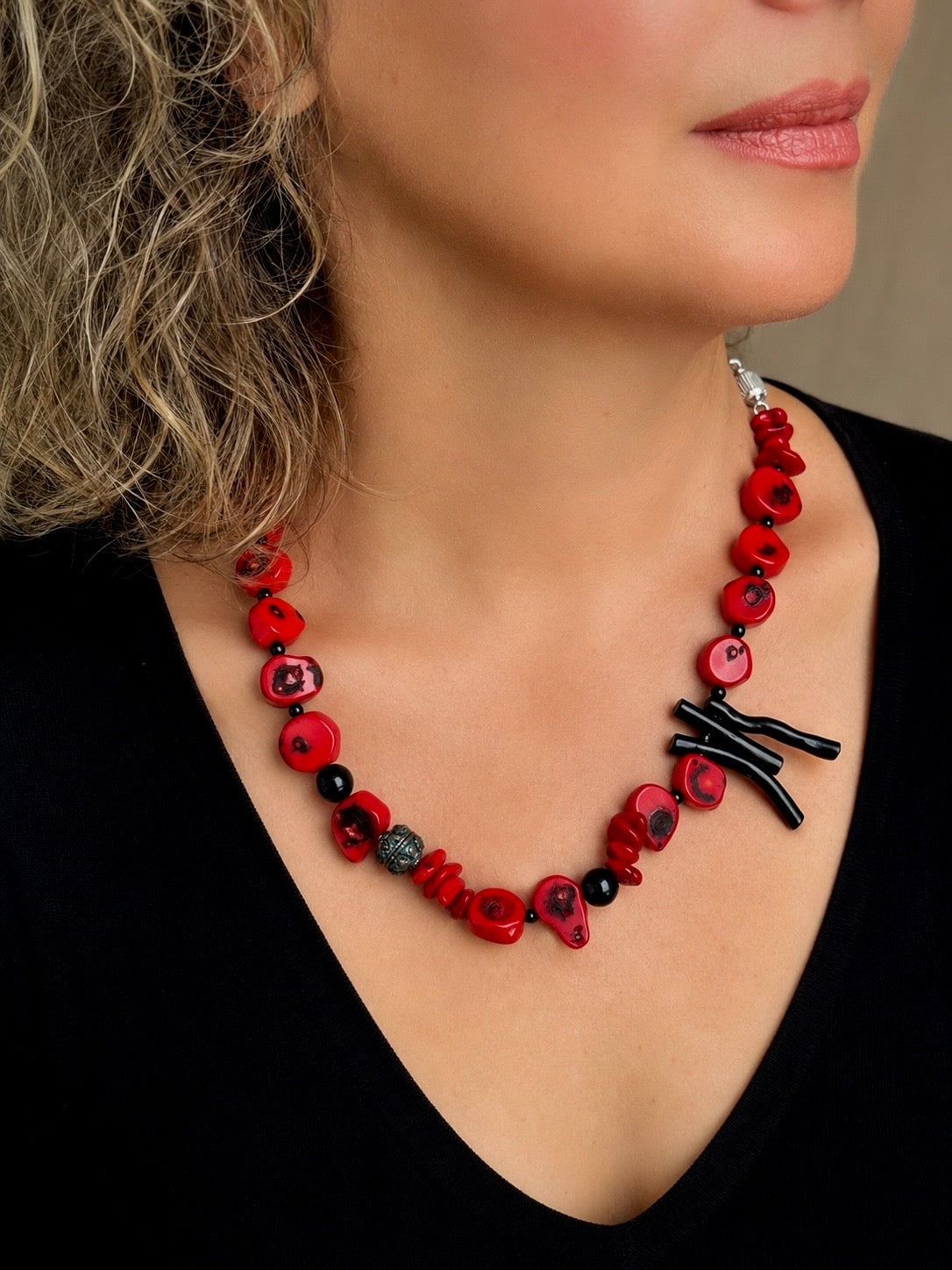 Red Island Coral & Onyx Necklace