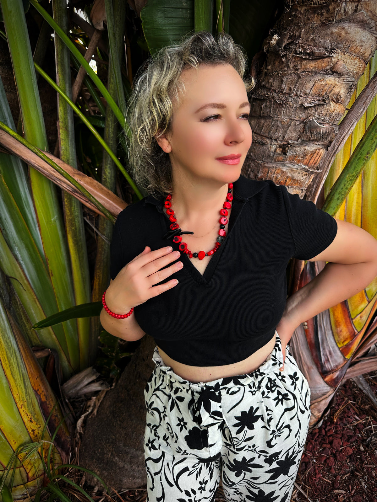 Red Island Coral & Onyx Necklace