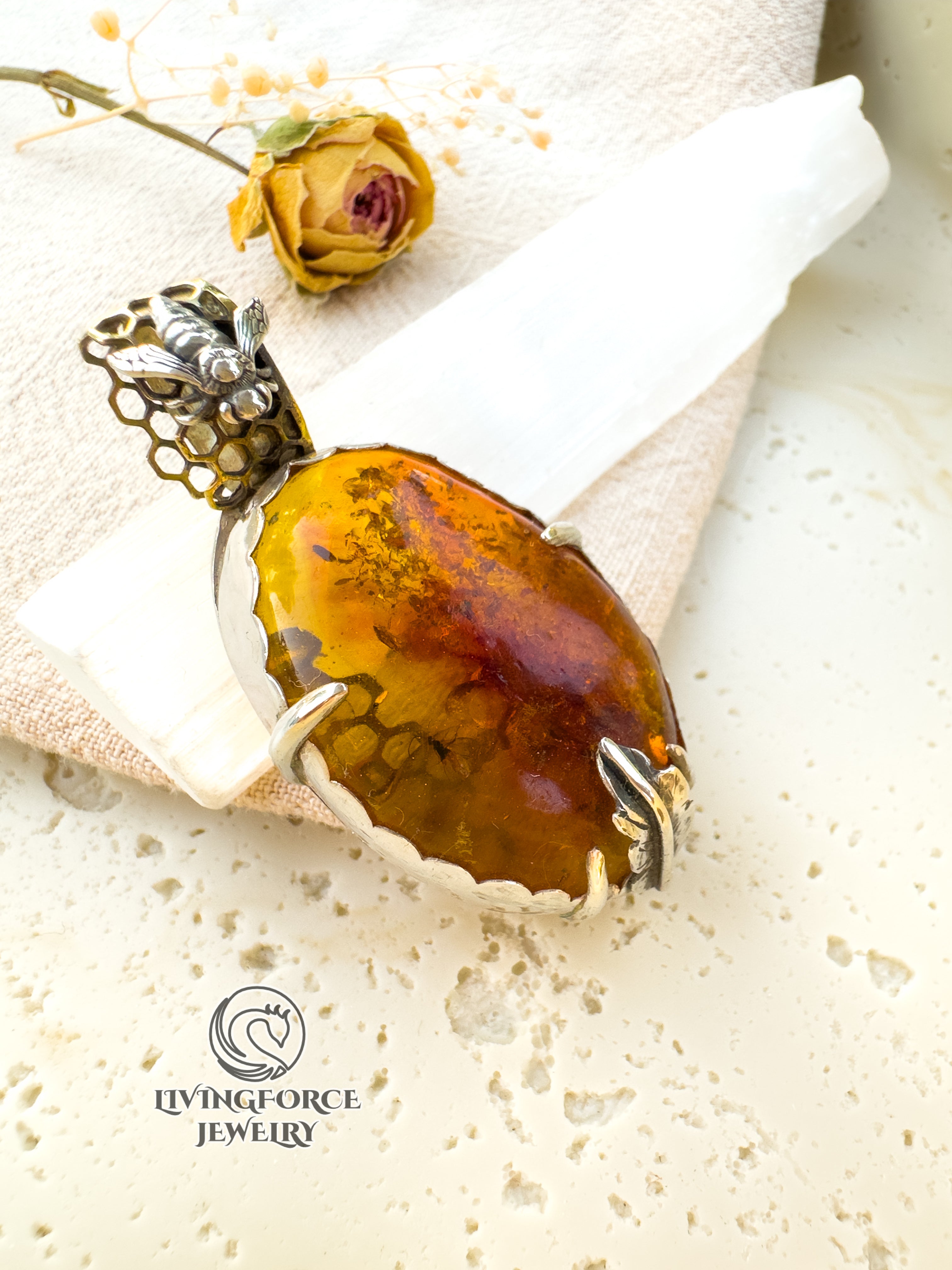 Apis Aureus Talisman, Amber pendant