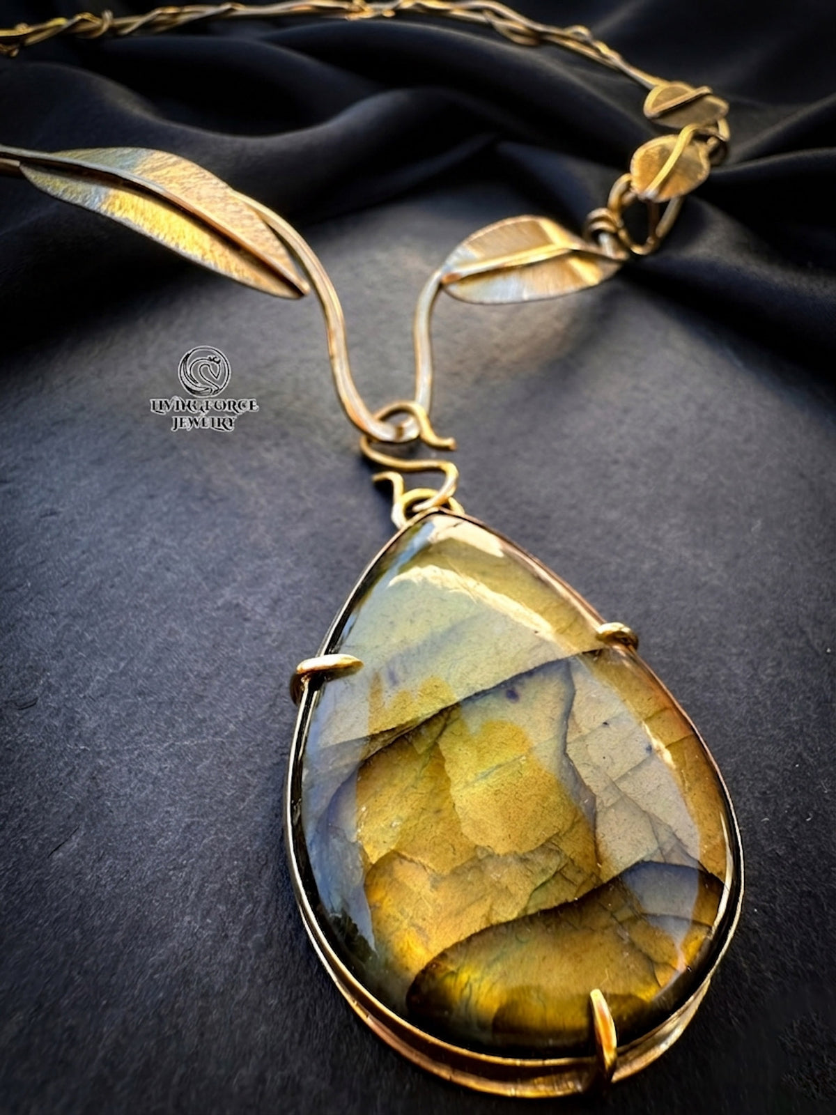 Laurel of Victory

Statement Torc Necklace