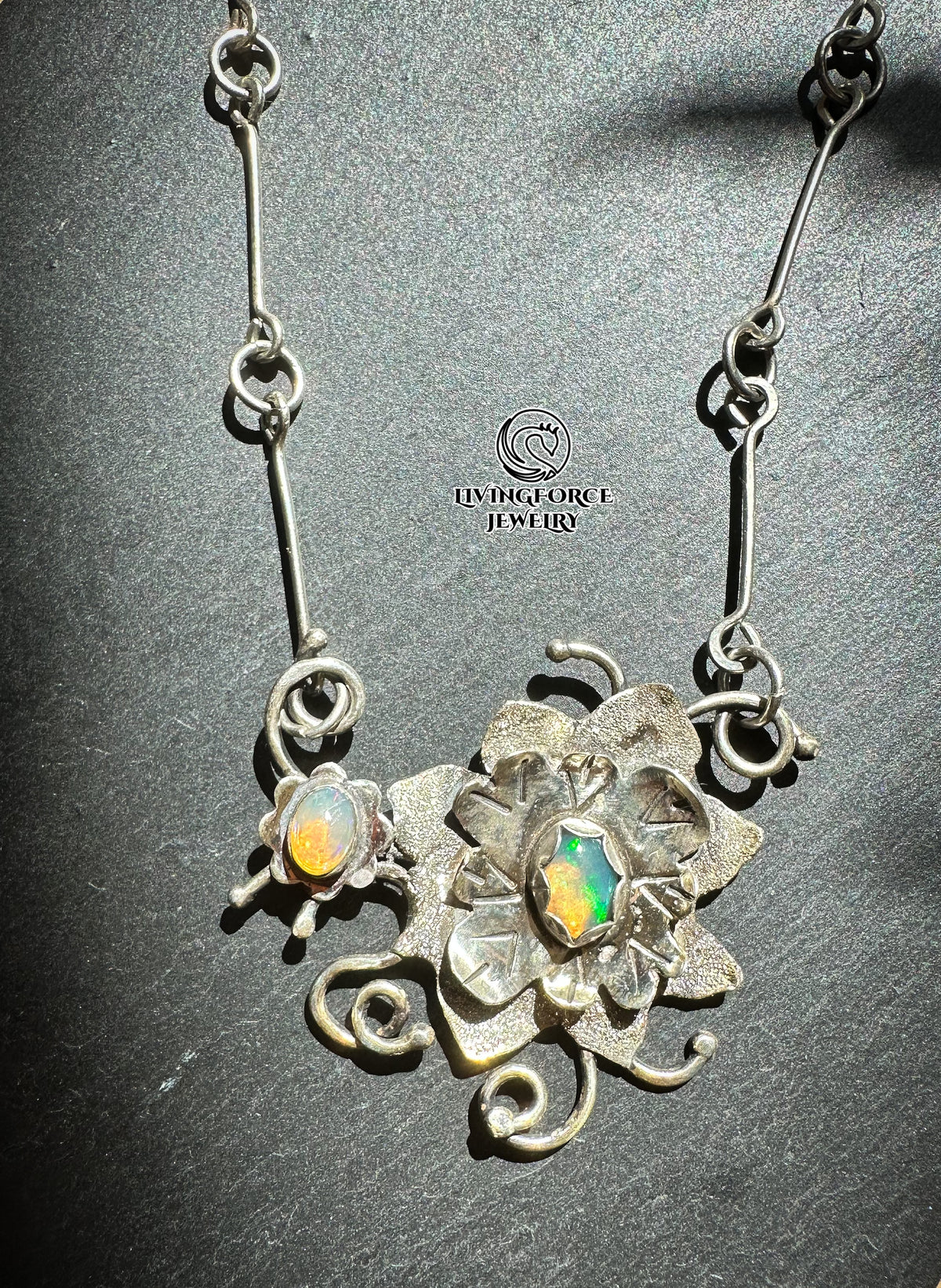Bloomfire opal Necklace