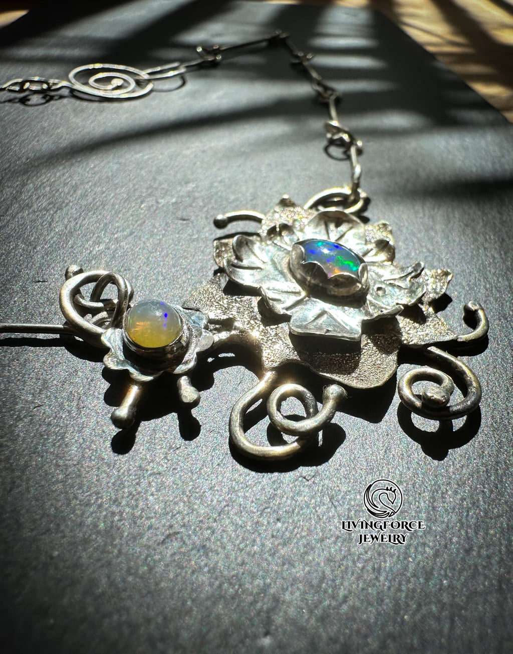 Bloomfire opal Necklace