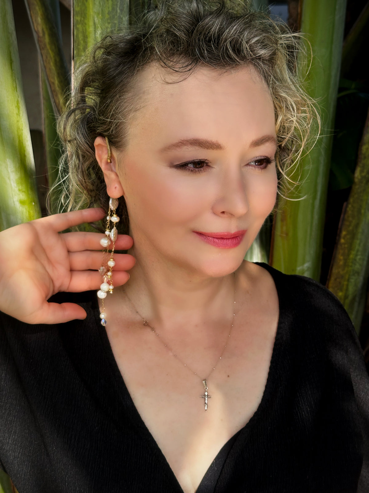 Pearl Rain - Long Pearl Ear Cuff