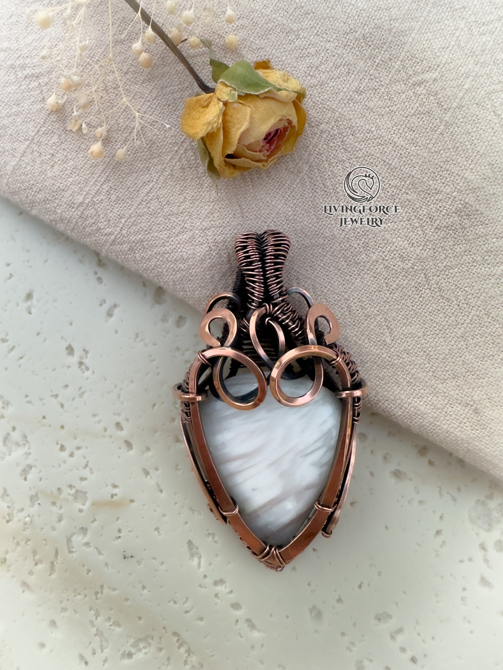 Dayaa Talisman, Scolesite in Copper