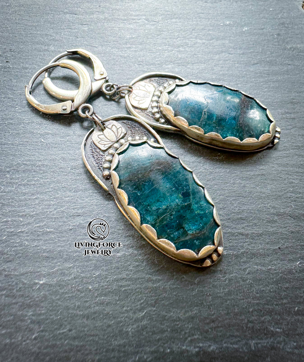 Sokko Talisman Apatite Earrings