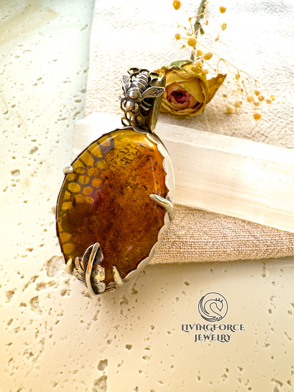 Apis Aureus Talisman, Amber pendant