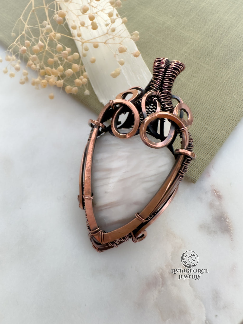 Dayaa Talisman, Scolesite in Copper