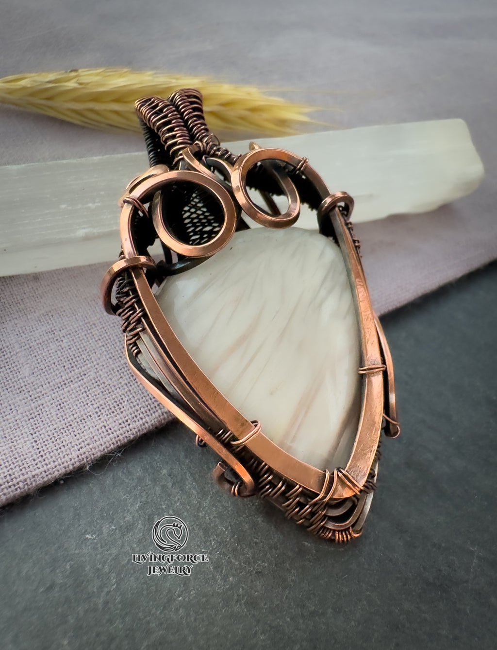 Dayaa Talisman, Scolesite in Copper