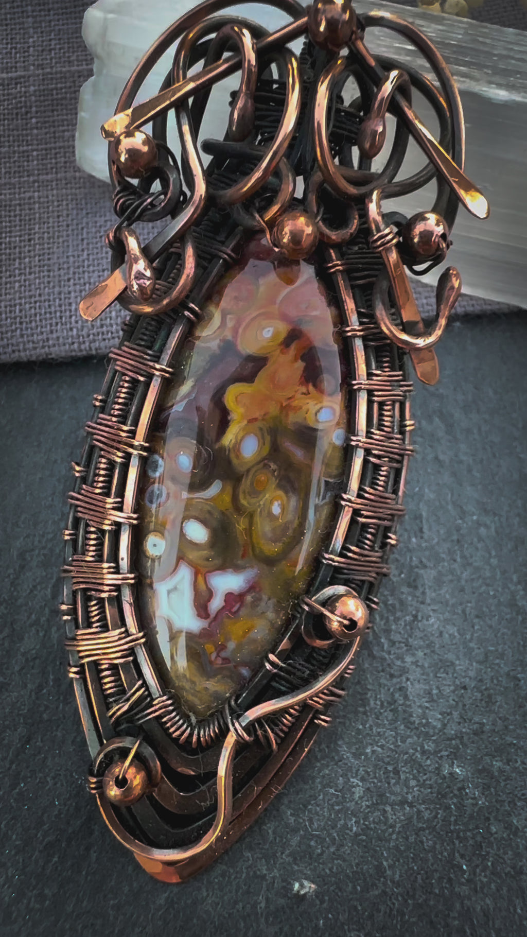 Queen Isabella Talisman, Palm root agate Pendant